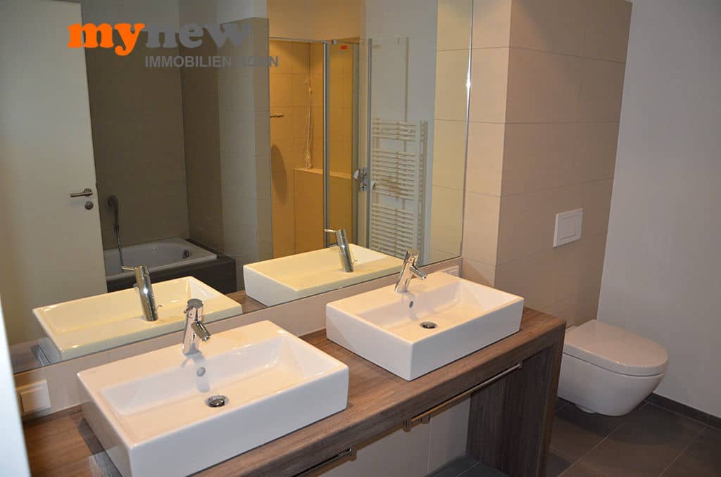 Vier-Zimmer-Wohnung-Finkenhofpark-C06-badezimmer