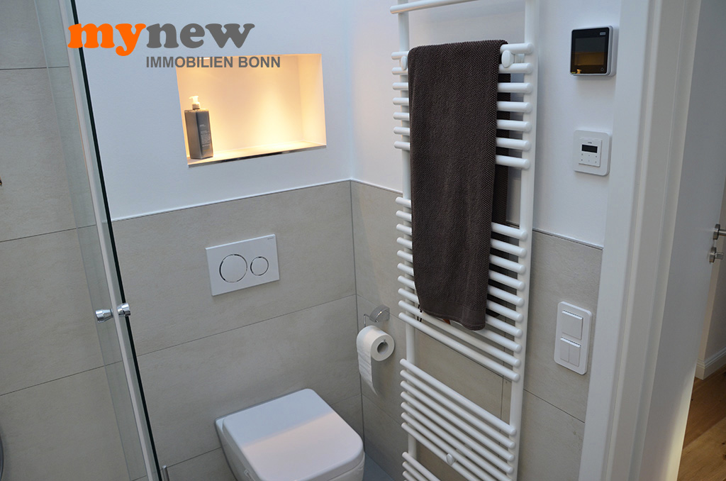 mynew-immobilien-bonn-koeln-muehlheim-moeblierte-2zimmerwohnung-badezimmer-3