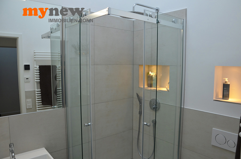 mynew-immobilien-bonn-koeln-muehlheim-moeblierte-2zimmerwohnung-dusche